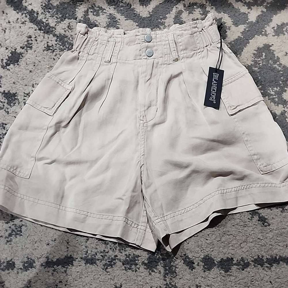Blank NYC Shorts “Just Sayin” Size: XS Beige NWT